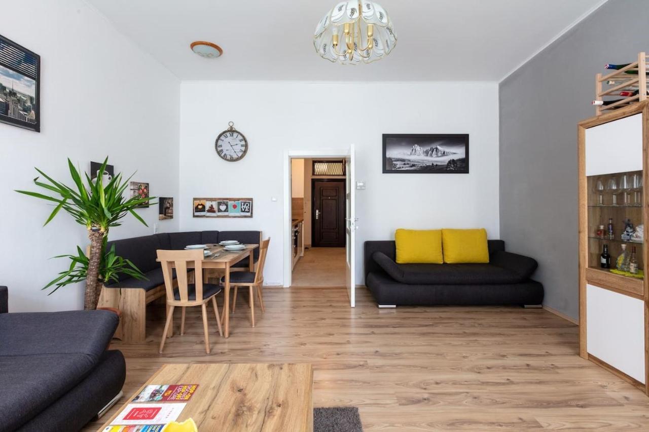 Sunny Renovated Apartment Close To Downtown Відень Екстер'єр фото