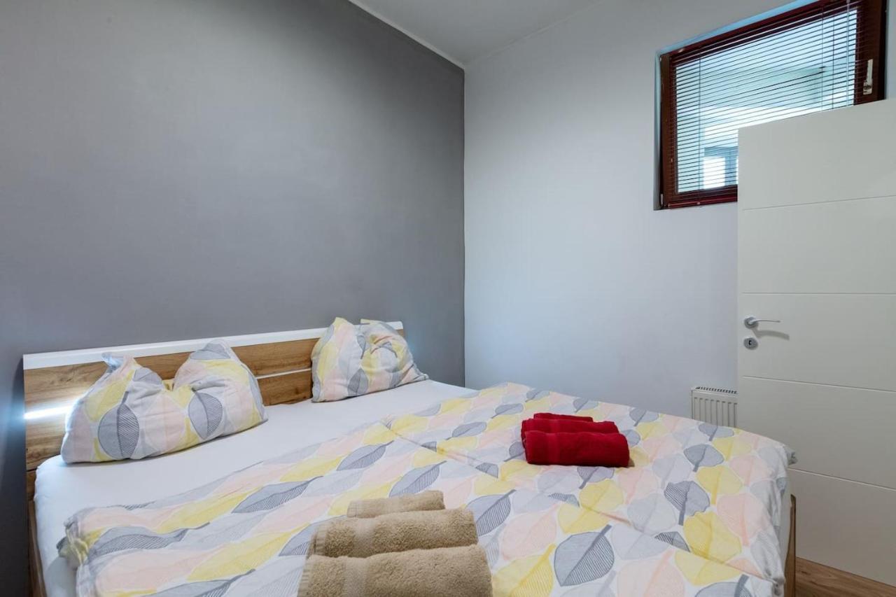 Sunny Renovated Apartment Close To Downtown Відень Екстер'єр фото