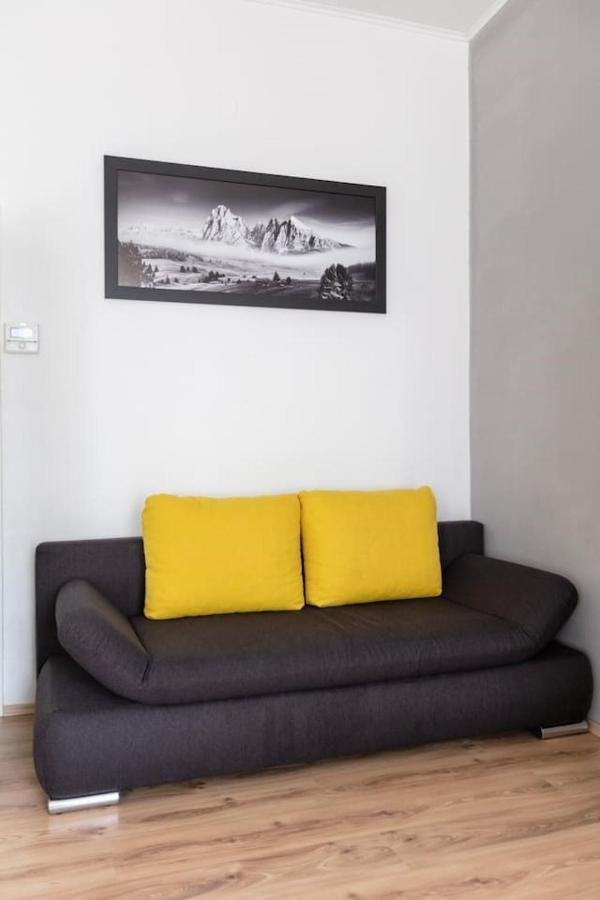 Sunny Renovated Apartment Close To Downtown Відень Екстер'єр фото