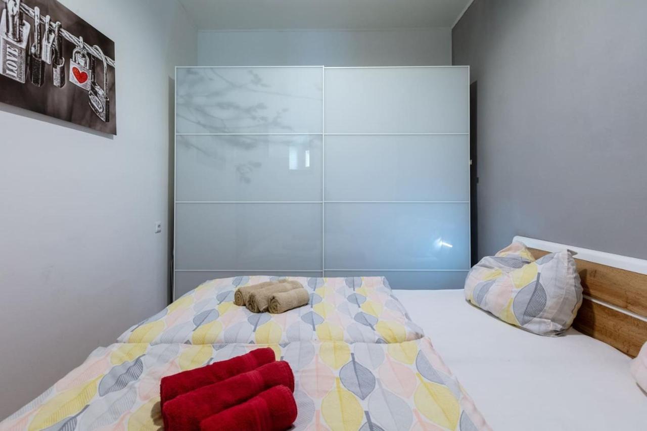 Sunny Renovated Apartment Close To Downtown Відень Екстер'єр фото